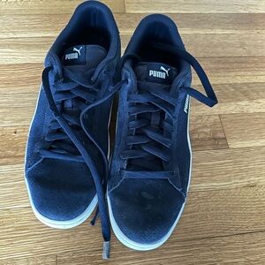 Puma Men's Navy Sneakers size 10.5